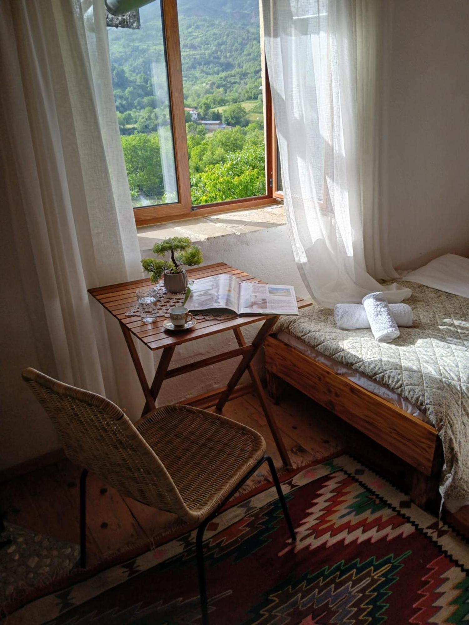 Hotel Bujtina Tusha Priska e Madhe Esterno foto